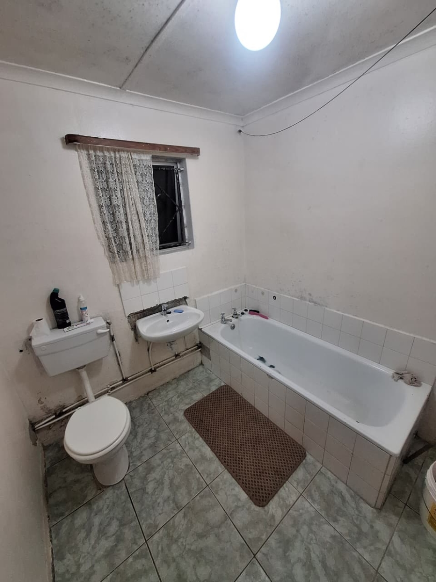 3 Bedroom Property for Sale in Rocklands Western Cape